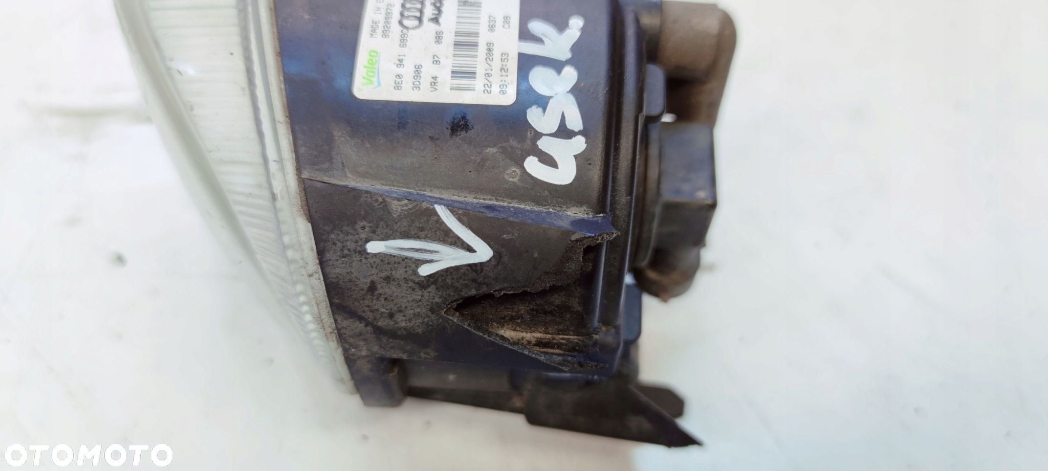HALOGEN LEWY PRZÓD AUDI A3 8P A4 B7 8E0941699C USZKODZONY - 9