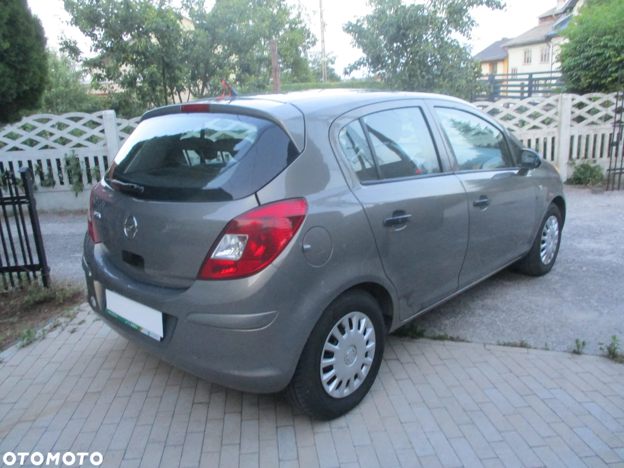 Opel Corsa 1.2 16V Edition / Active - 8