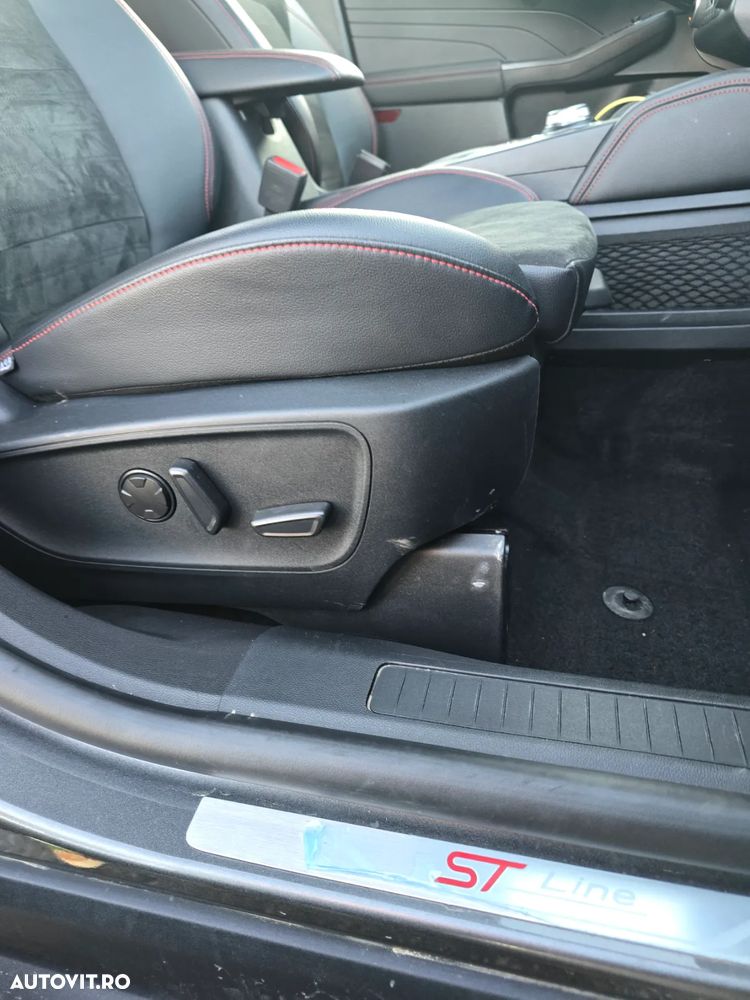 Ford Kuga 2.5 Duratec FHEV FWD ST Line - 14