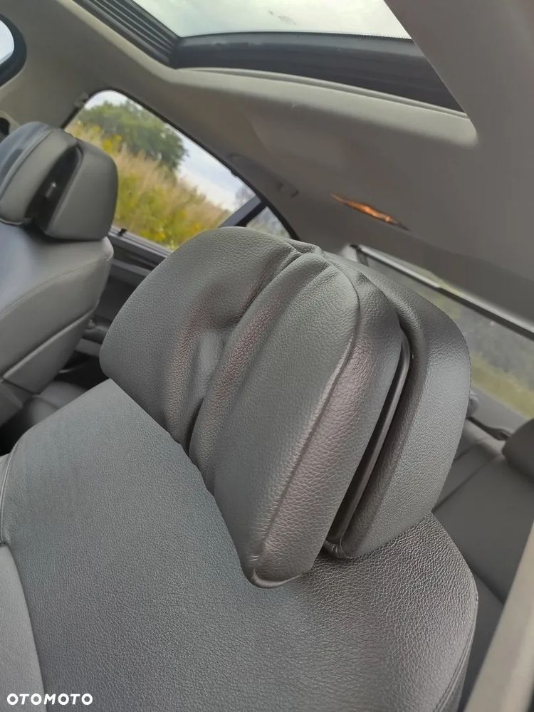 BMW Seria 5 528i Sport-Aut - 22