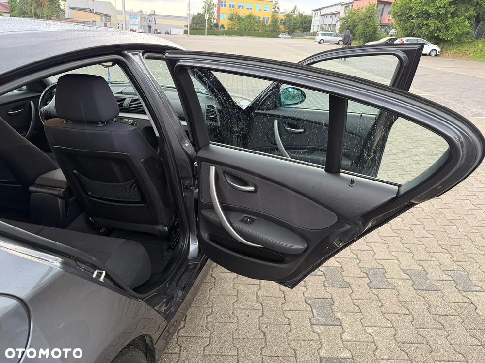 BMW Seria 1 - 18