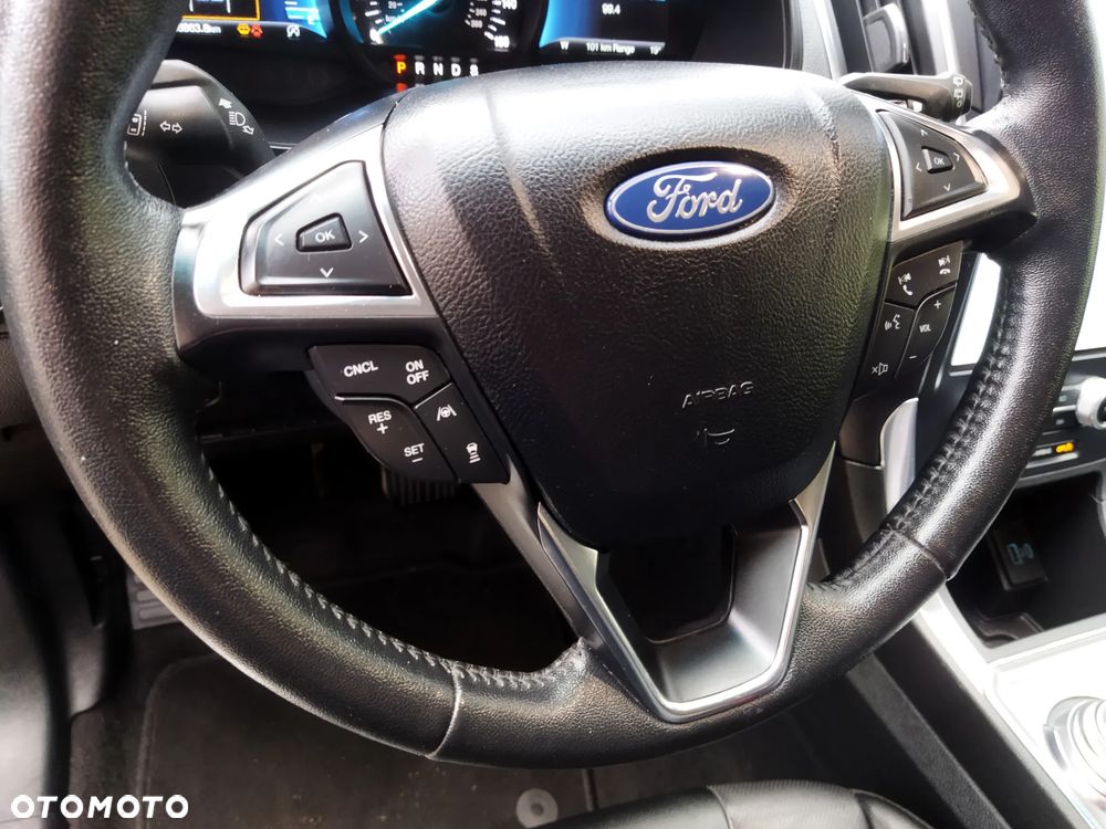 Ford Edge - 24