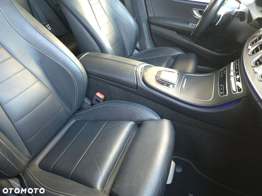 Mercedes-Benz Klasa E 220 d Avantgarde - 23