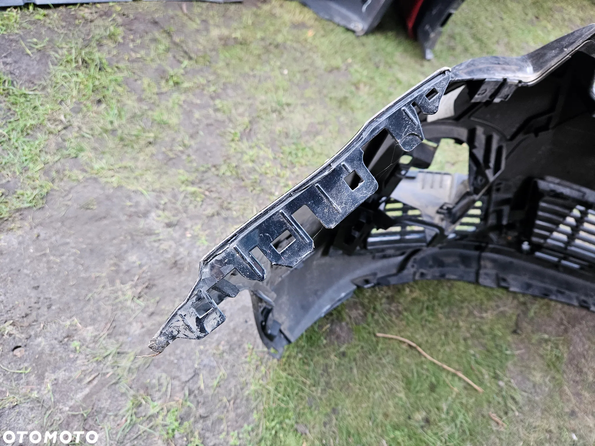 ZDERZAK PRZÓD PEUGEOT 3008 5008 II 16R- FULL LED - 4