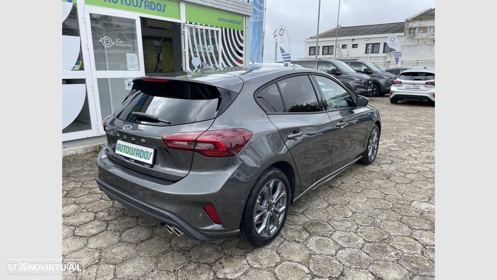 Ford Focus 1.0 EcoBoost MHEV ST-Line X - 3