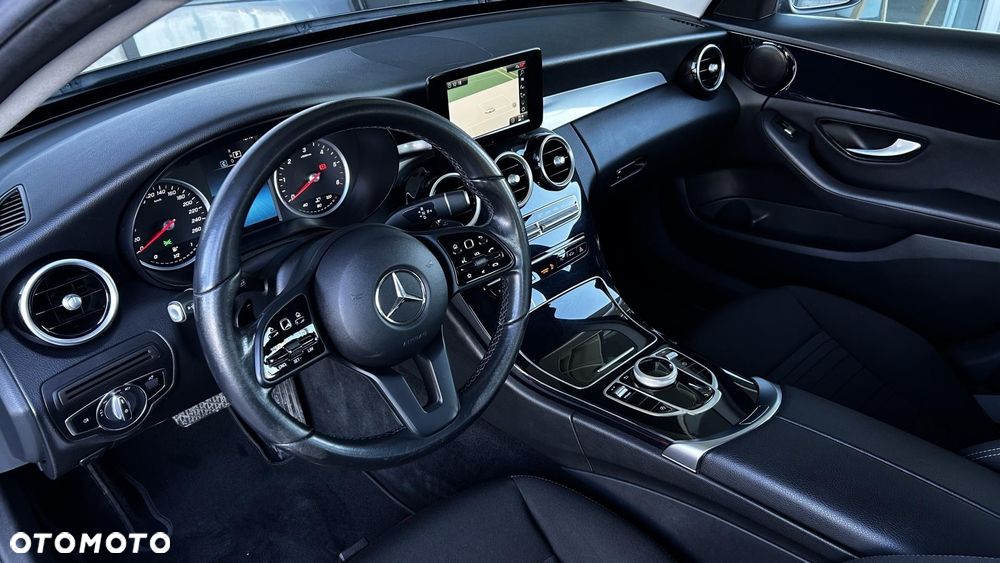 Mercedes-Benz Klasa C 220 d 9G-TRONIC - 11