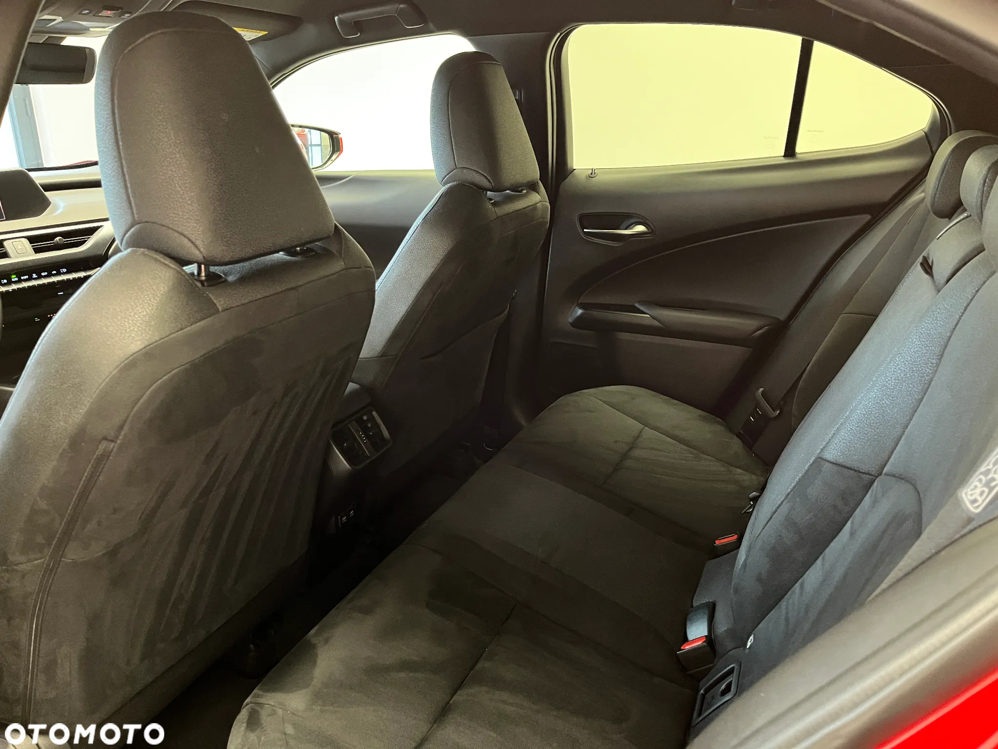 Lexus UX 250h GPF Business 2WD - 6