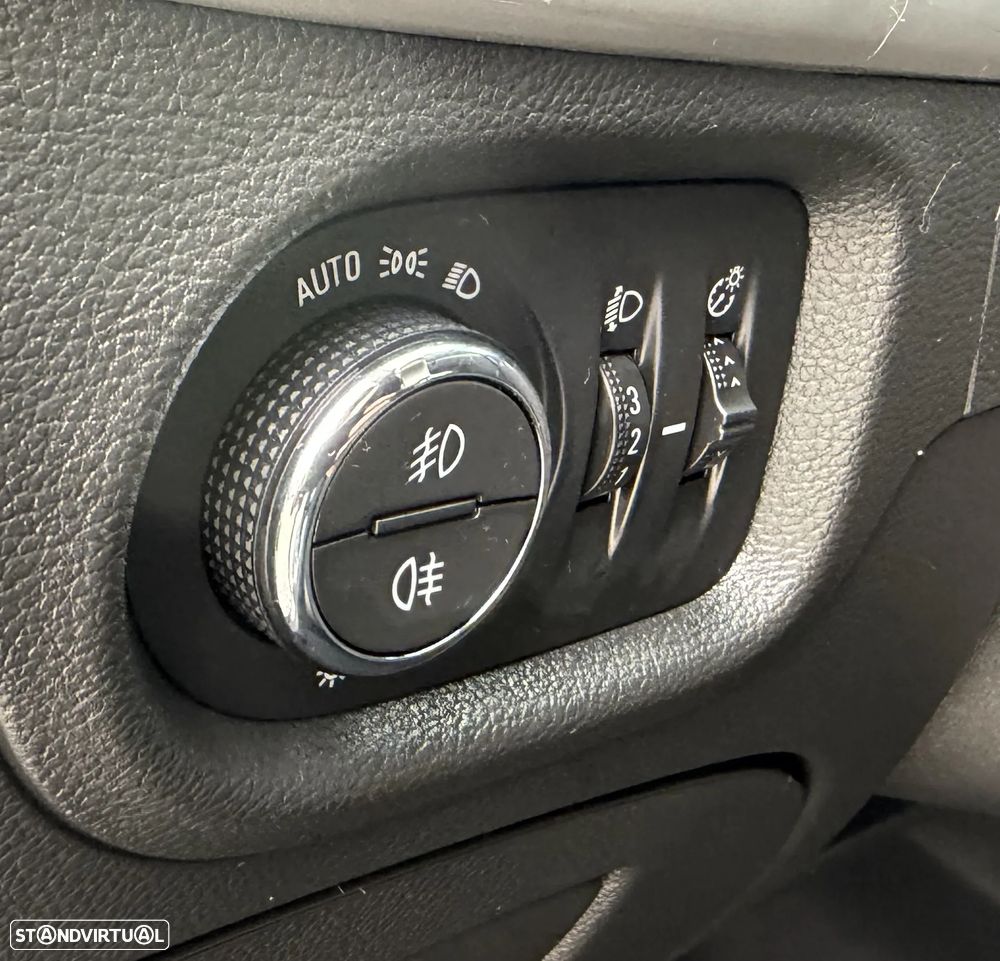 Opel Astra Sports Tourer 1.2 T Elegance - 17