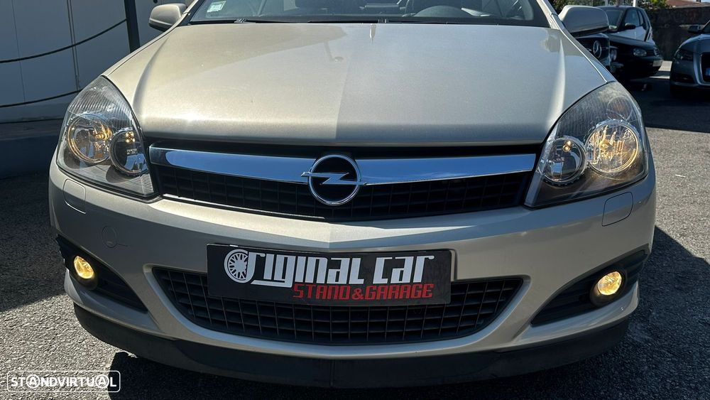 Opel Astra Cabrio TwinTop 1.6 - 21
