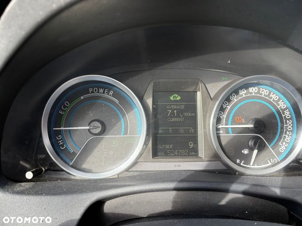 Toyota Auris 1.8 HSD Luna - 2