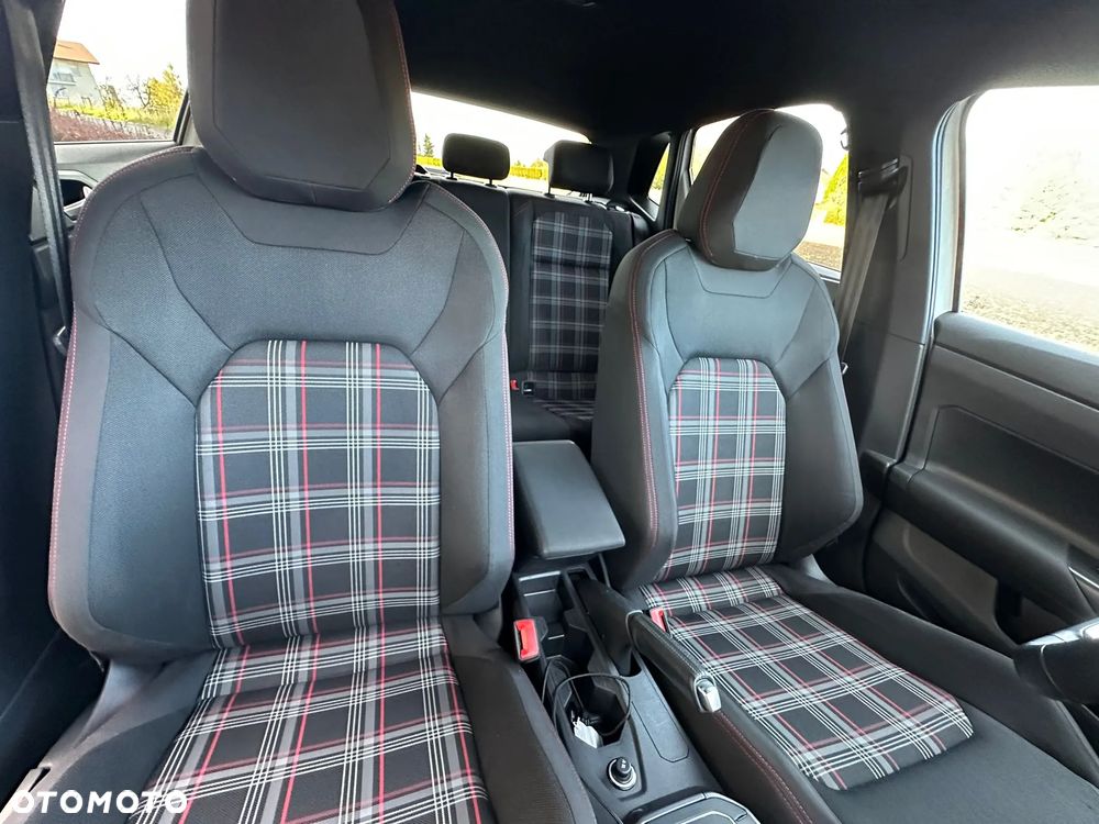 Volkswagen Polo 2.0 TSI DSG GTI - 5