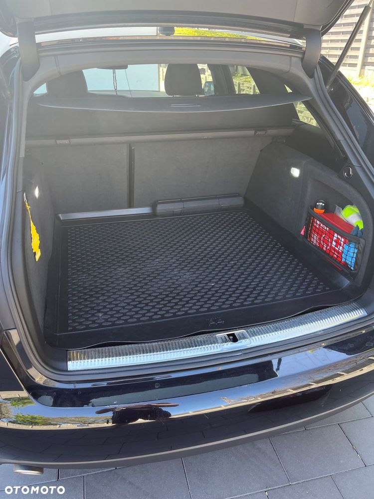 Audi A4 Avant - 8