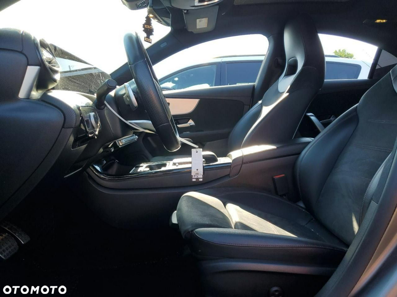 Mercedes-Benz CLA - 10