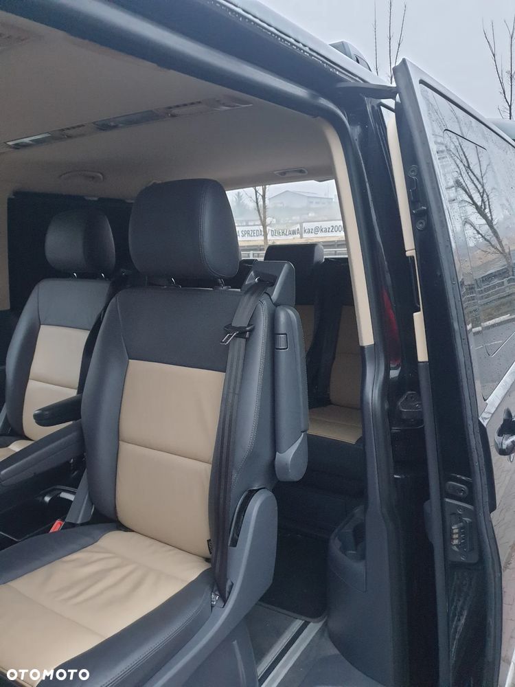 Volkswagen Multivan - 22