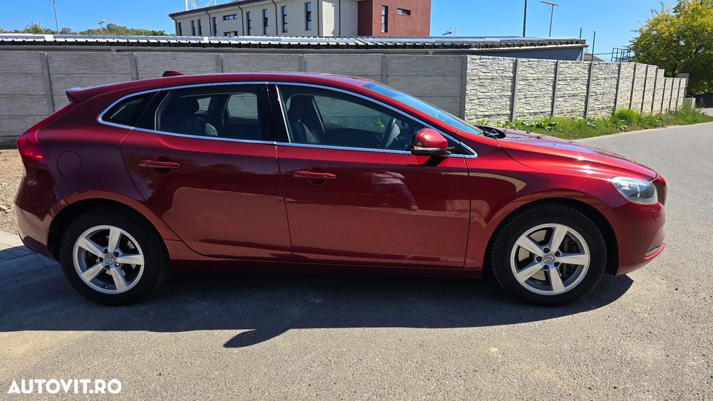Volvo V40 D3 Aut Momentum - 3
