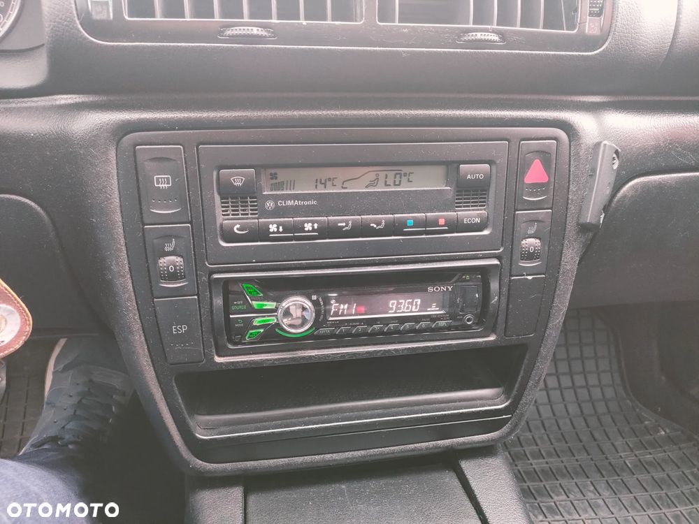 Volkswagen Passat Variant 1.9 TDI - 6