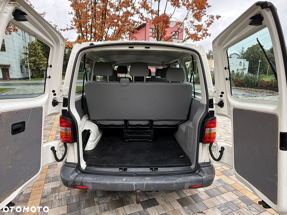 Volkswagen Transporter T5 TDI L2H1 Silverline - 20