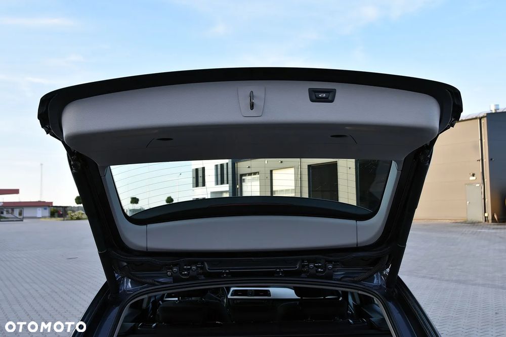 BMW Seria 3 320d - 17