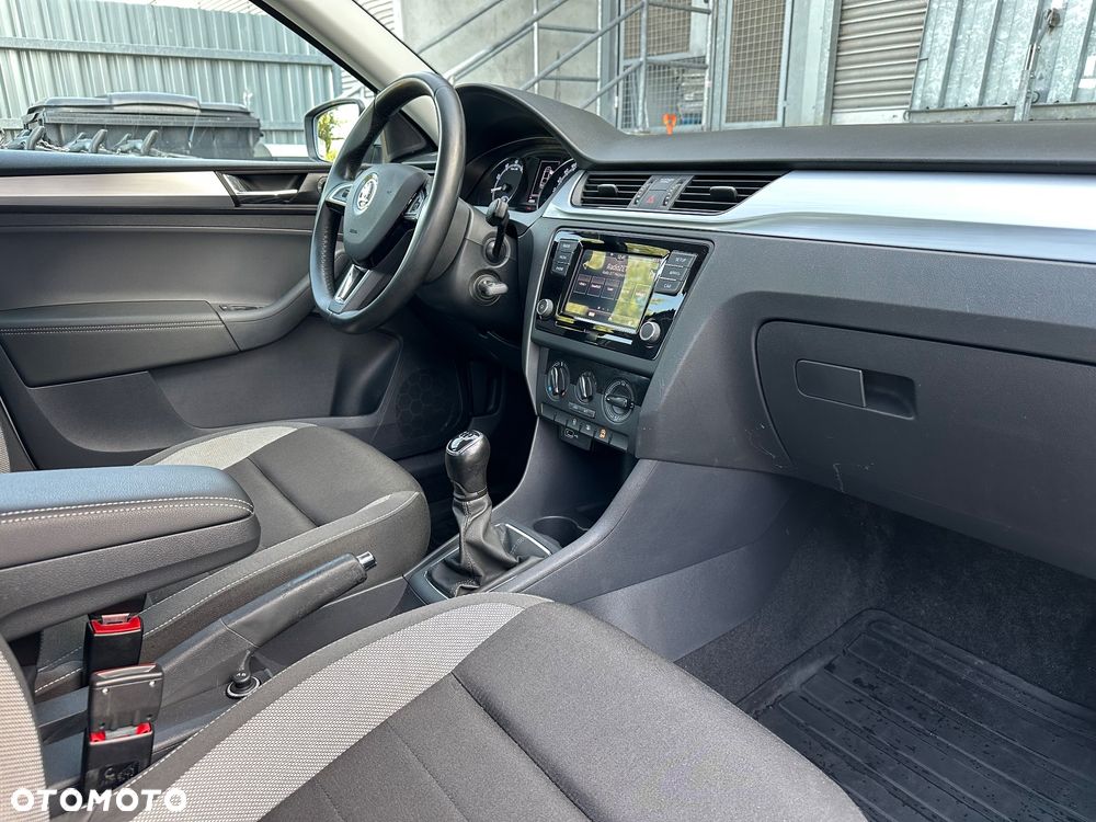 Skoda RAPID 1.0 TSI Ambition - 9