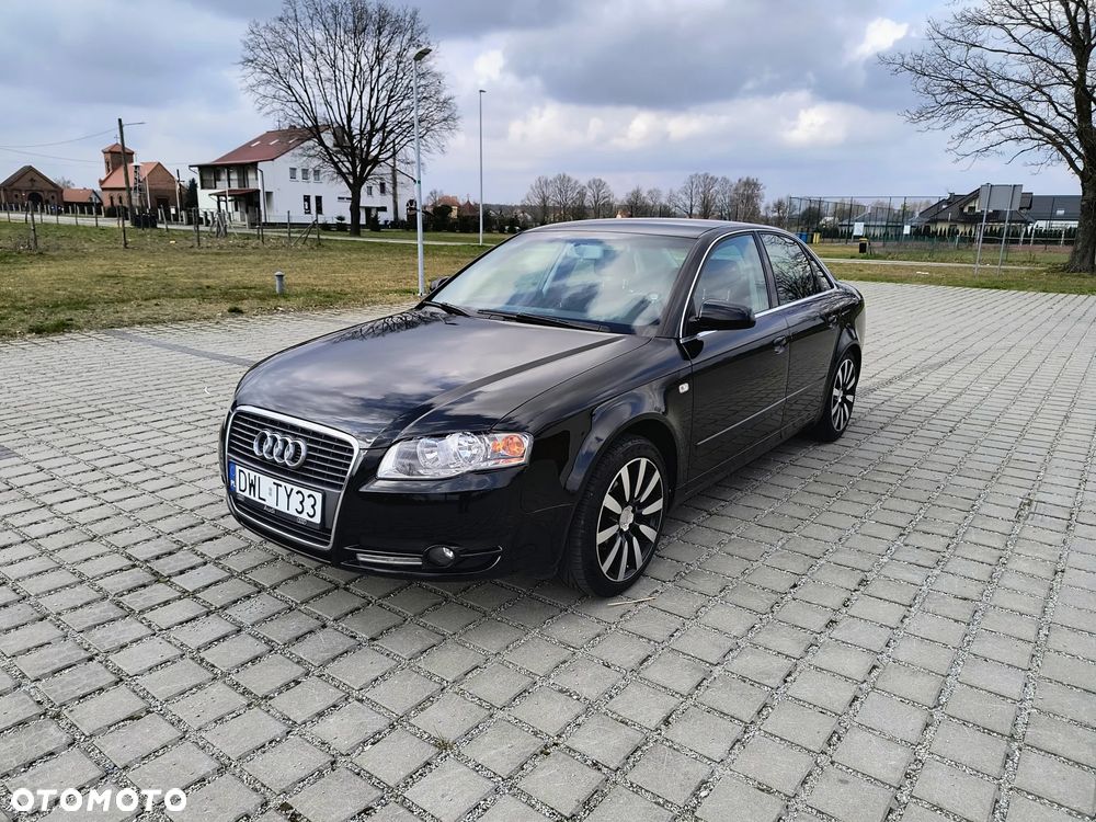 Audi A4 Limousine - 3