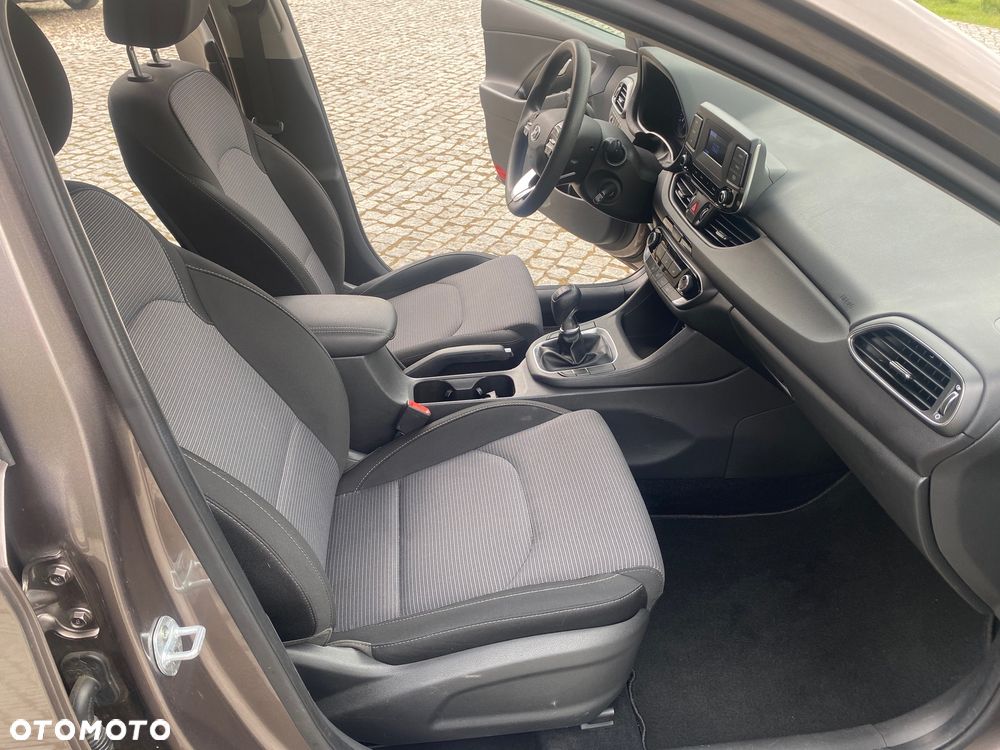 Hyundai i30 1.5 Pure - 31