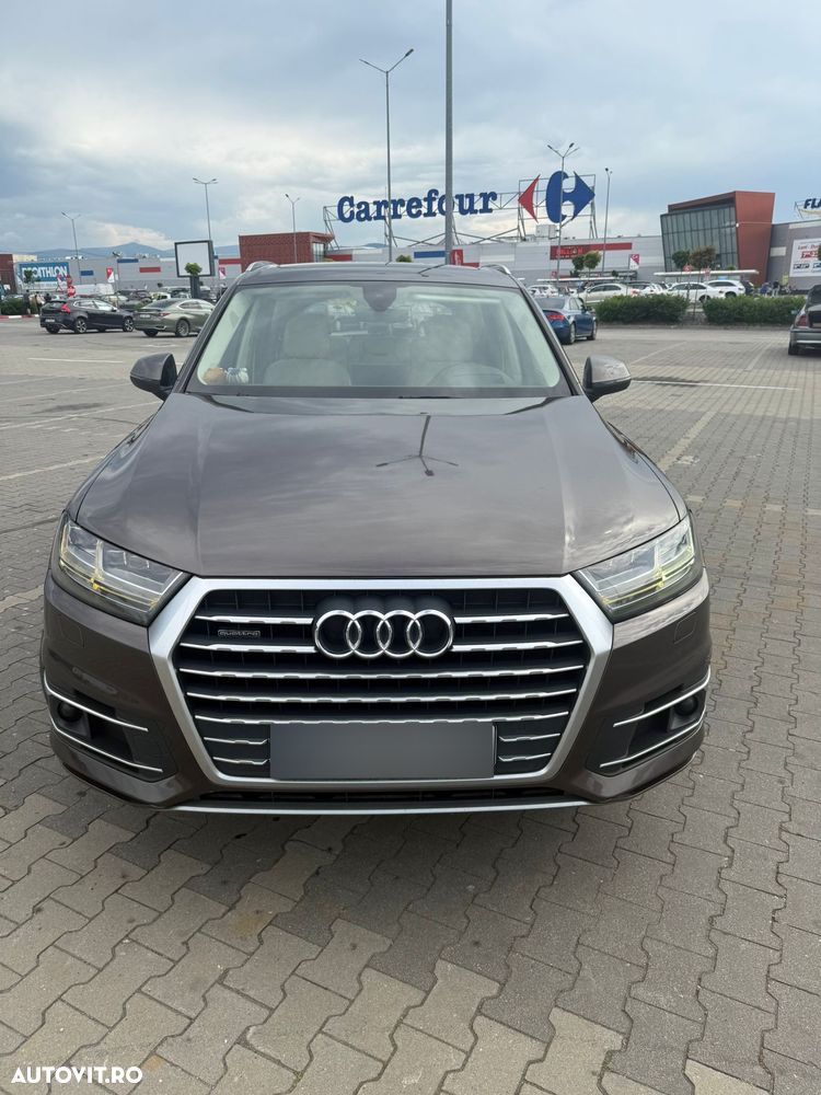 Audi Q7 - 1
