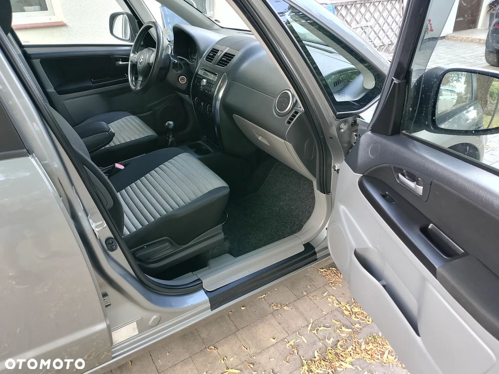 Suzuki SX4 1.6 VVT 4x2 City - 6
