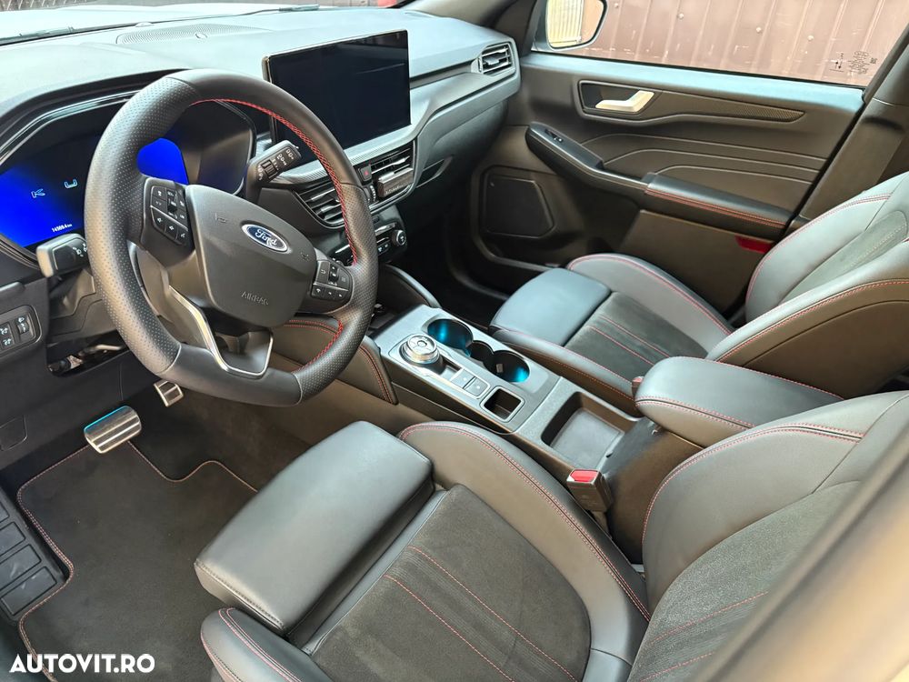 Ford Kuga 1.5 EcoBoost A8 FWD ST-Line X - 11