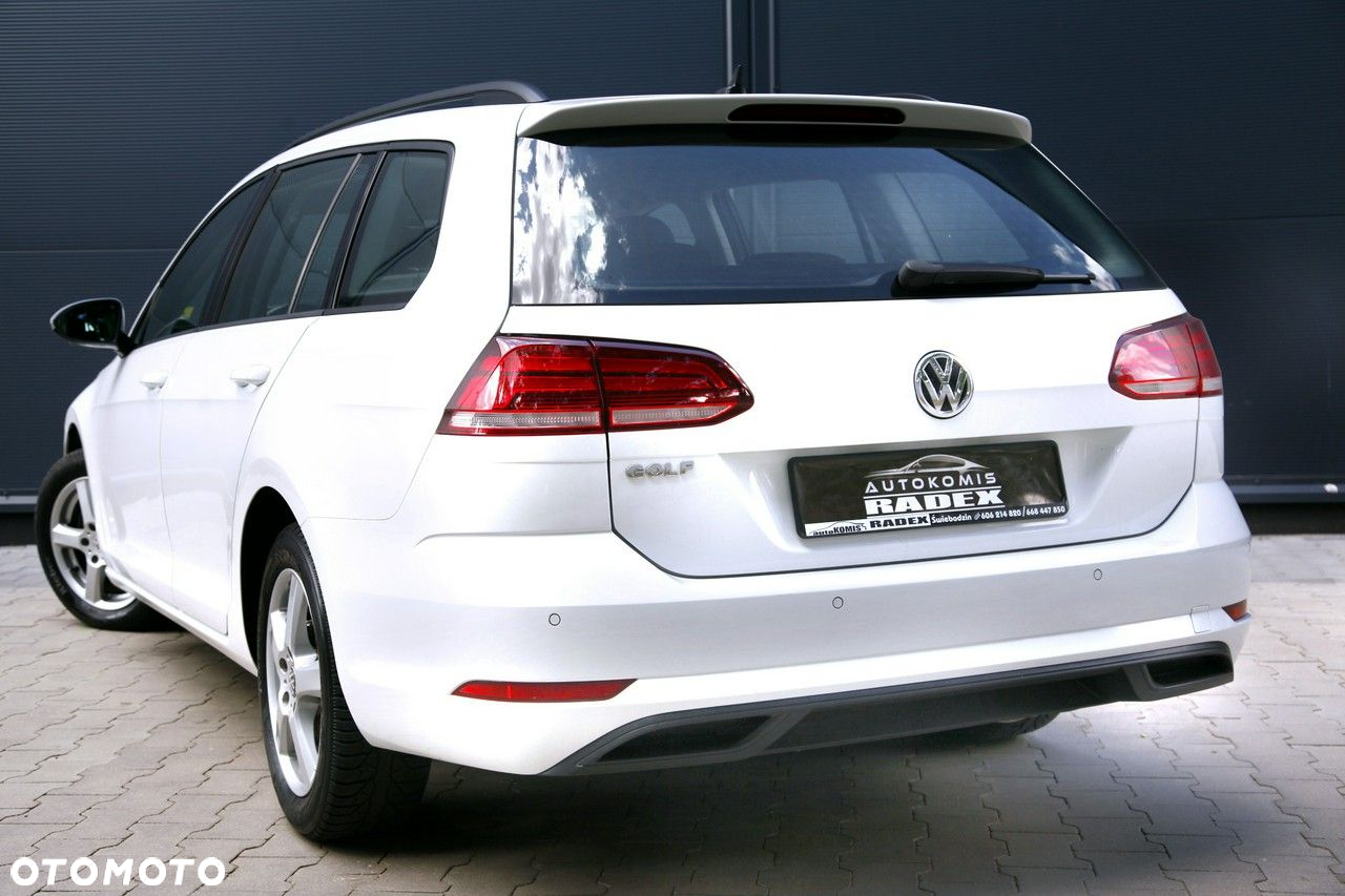 Volkswagen Golf - 18