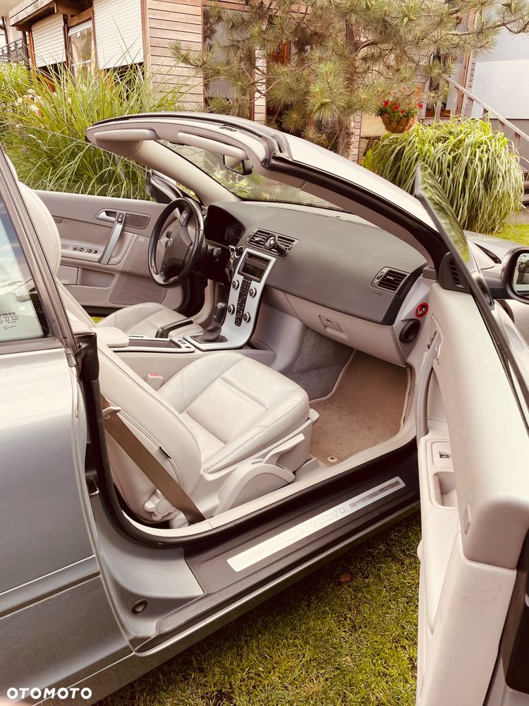 Volvo C70 2.0D Summum - 9