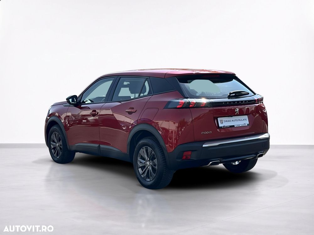 Peugeot 2008 - 4