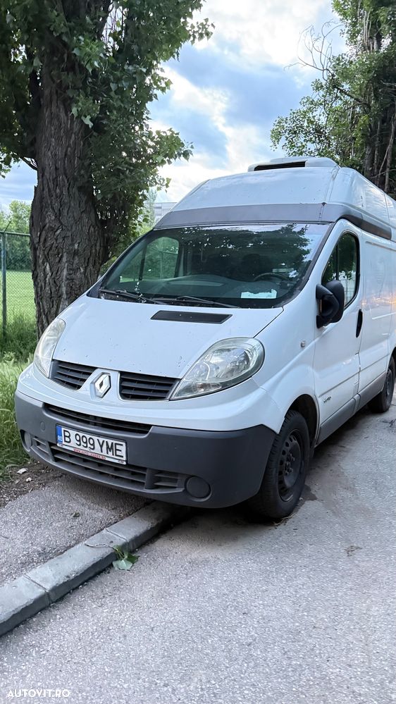 Renault Trafic - 1