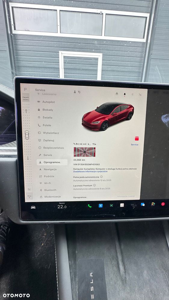 Tesla Model S - 8