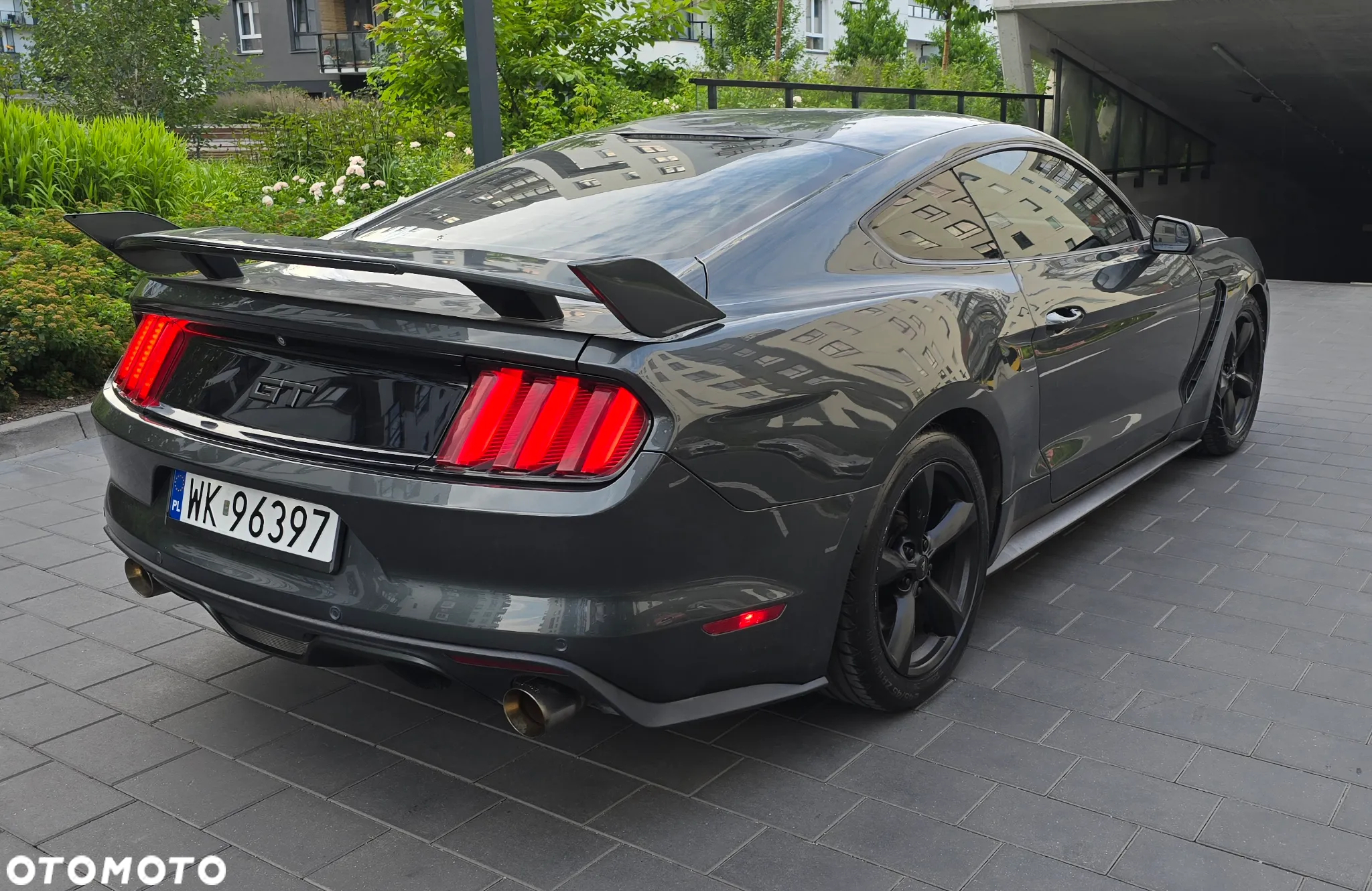 Ford Mustang - 3