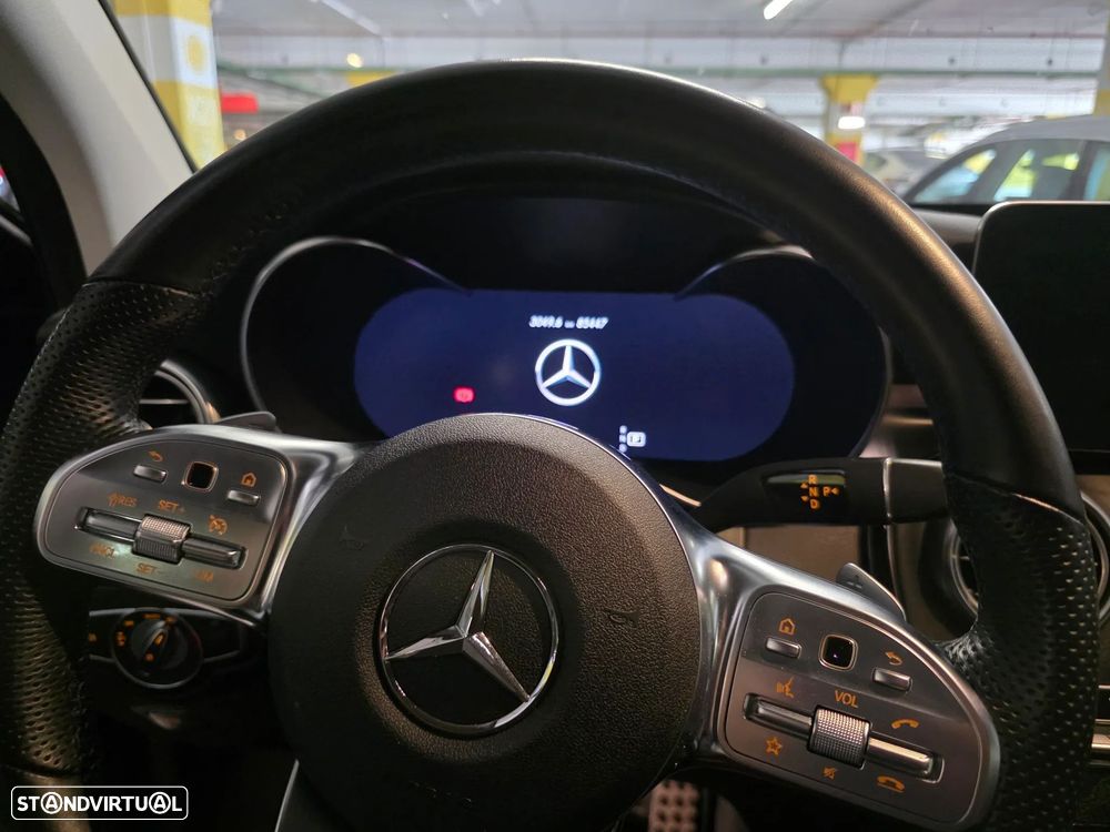 Mercedes-Benz GLC 300 d 4Matic 9G-TRONIC AMG Line - 32