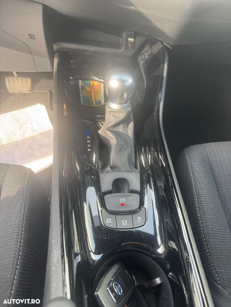 Toyota C-HR - 16