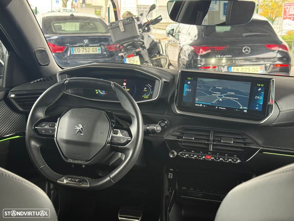 Peugeot e-2008 50 kWh GT Pack - 44