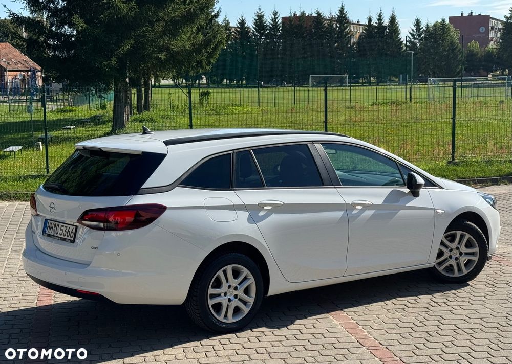 Opel Astra 1.6 CDTI Dynamic - 3