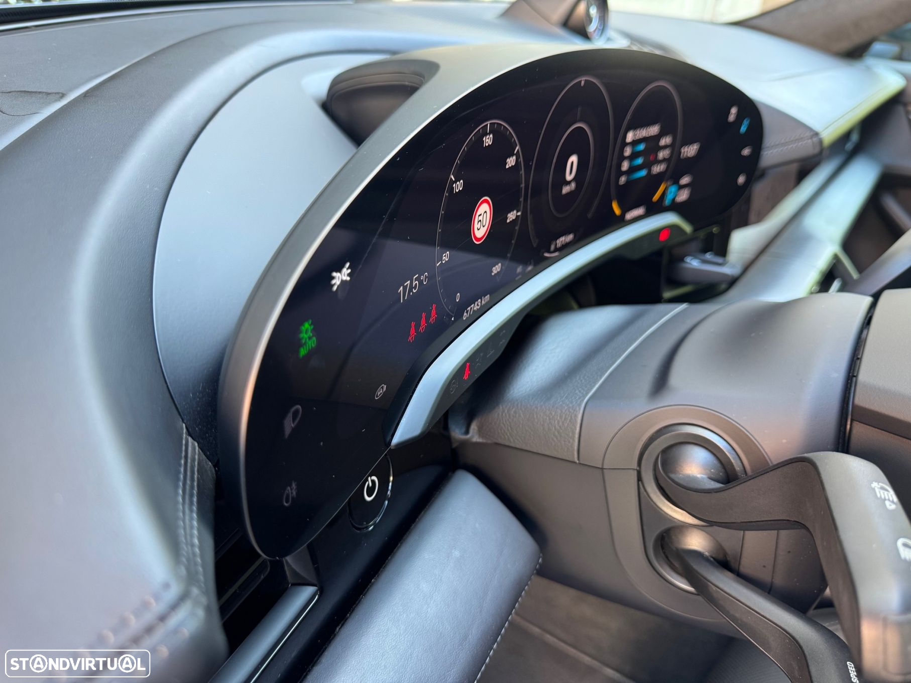 Porsche Taycan Turbo - 17