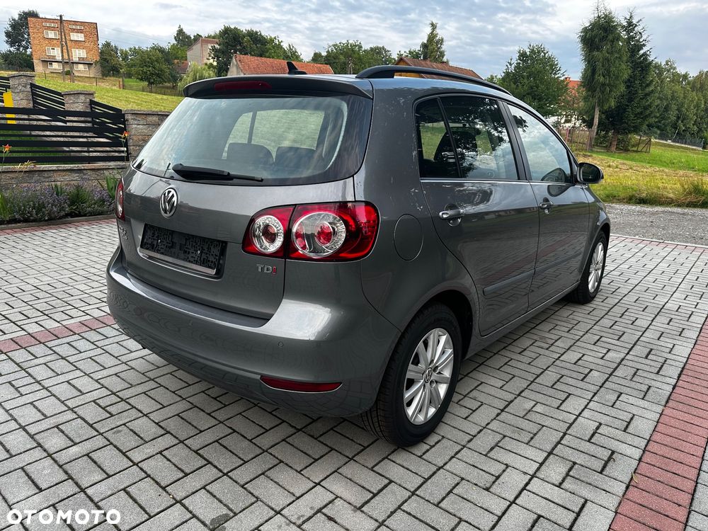 Volkswagen Golf Plus 1.6 TDI BlueMot Comfortline - 8