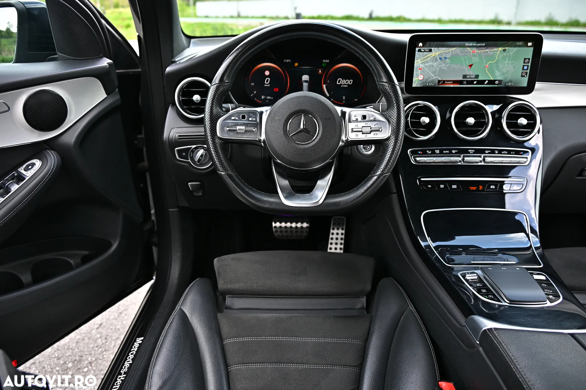 Mercedes-Benz GLC 300 d 4MATIC - 30