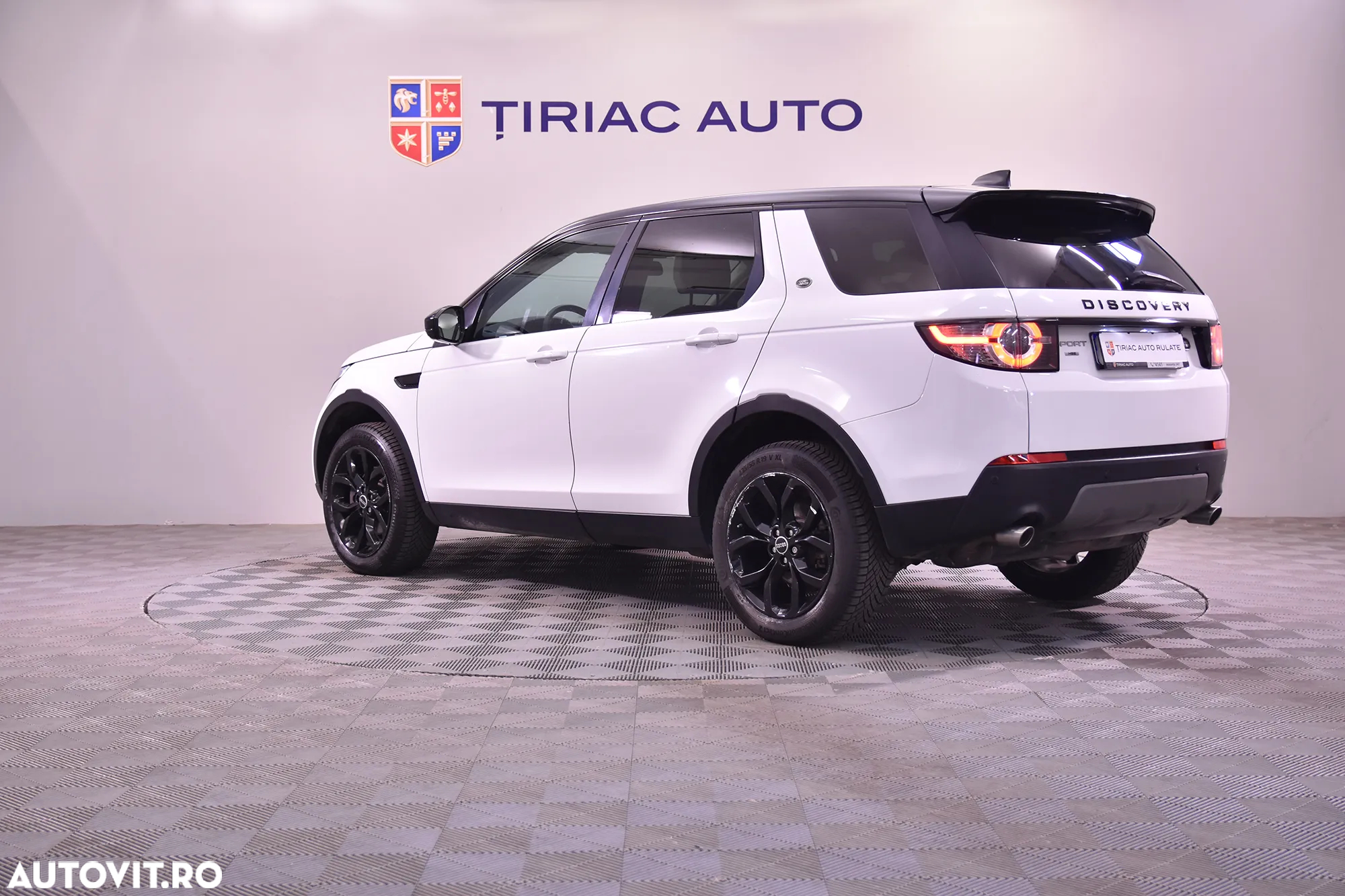 Land Rover Discovery Sport 2.0 l TD4 HSE Aut. - 3