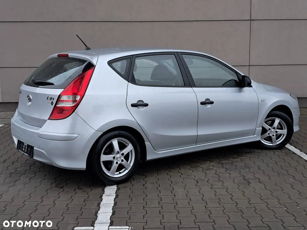 Hyundai i30 1.4 Edition Plus - 14