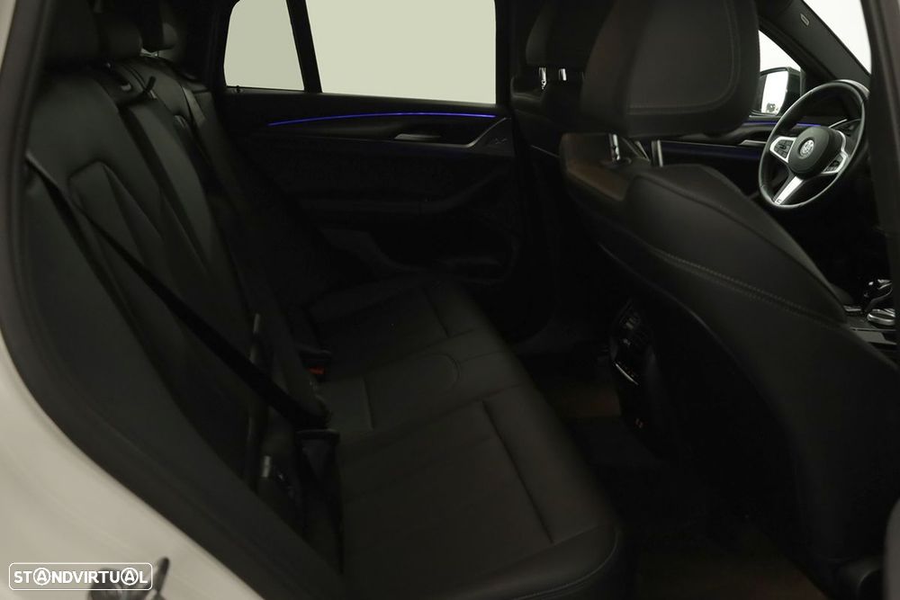 BMW X4 20 d xDrive Pack M 50 anos Auto - 22