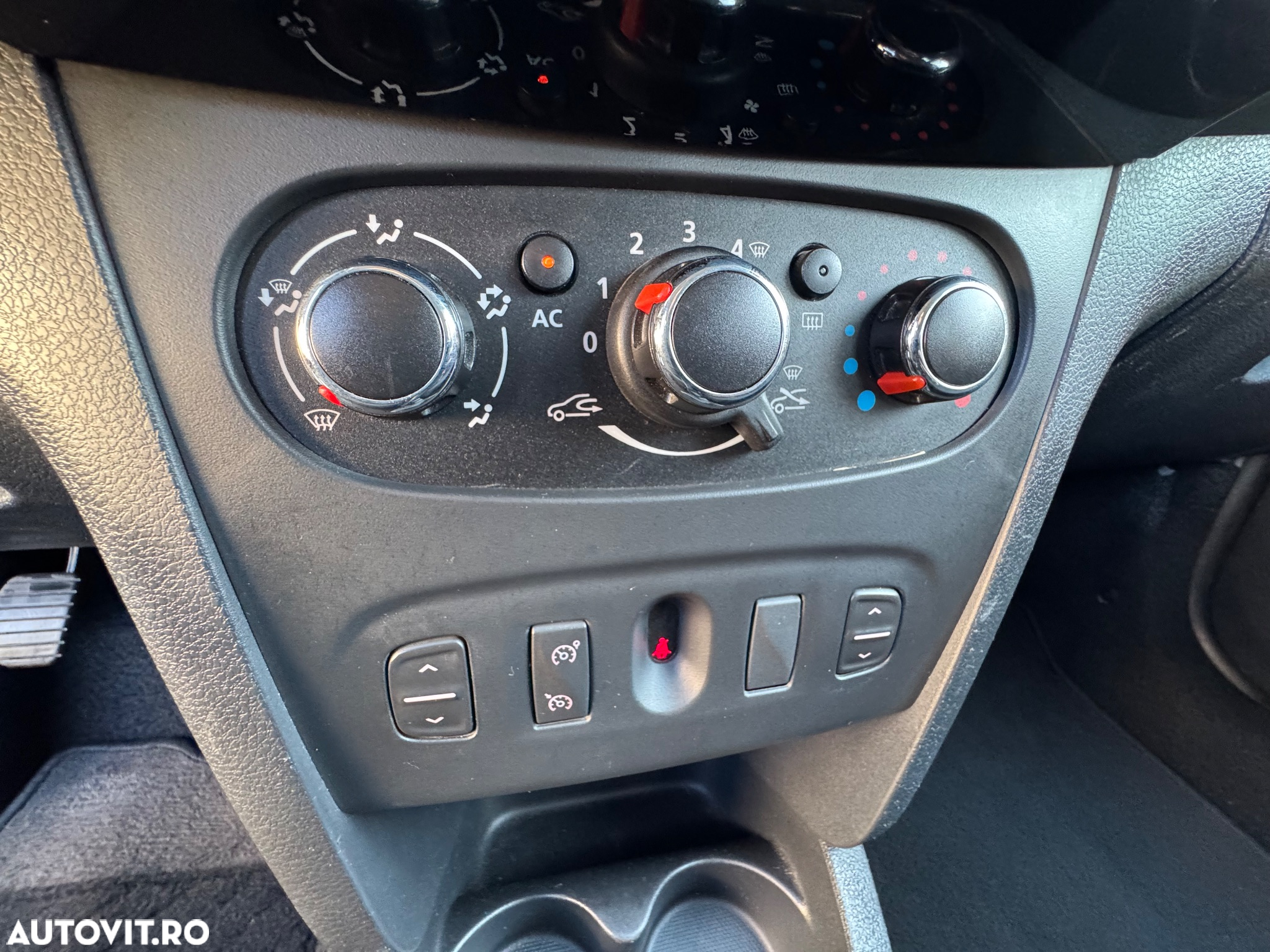Dacia Sandero 0.9 TCe Prestige - 26