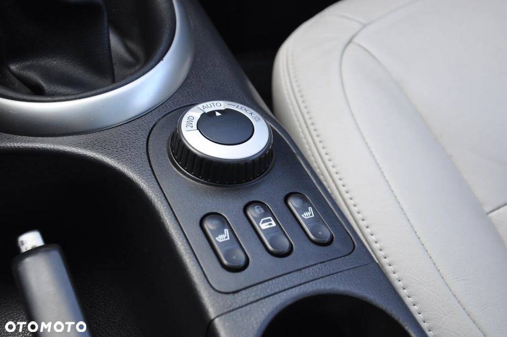 Nissan Qashqai+2 2.0 dCi DPF 4x4 tekna - 6