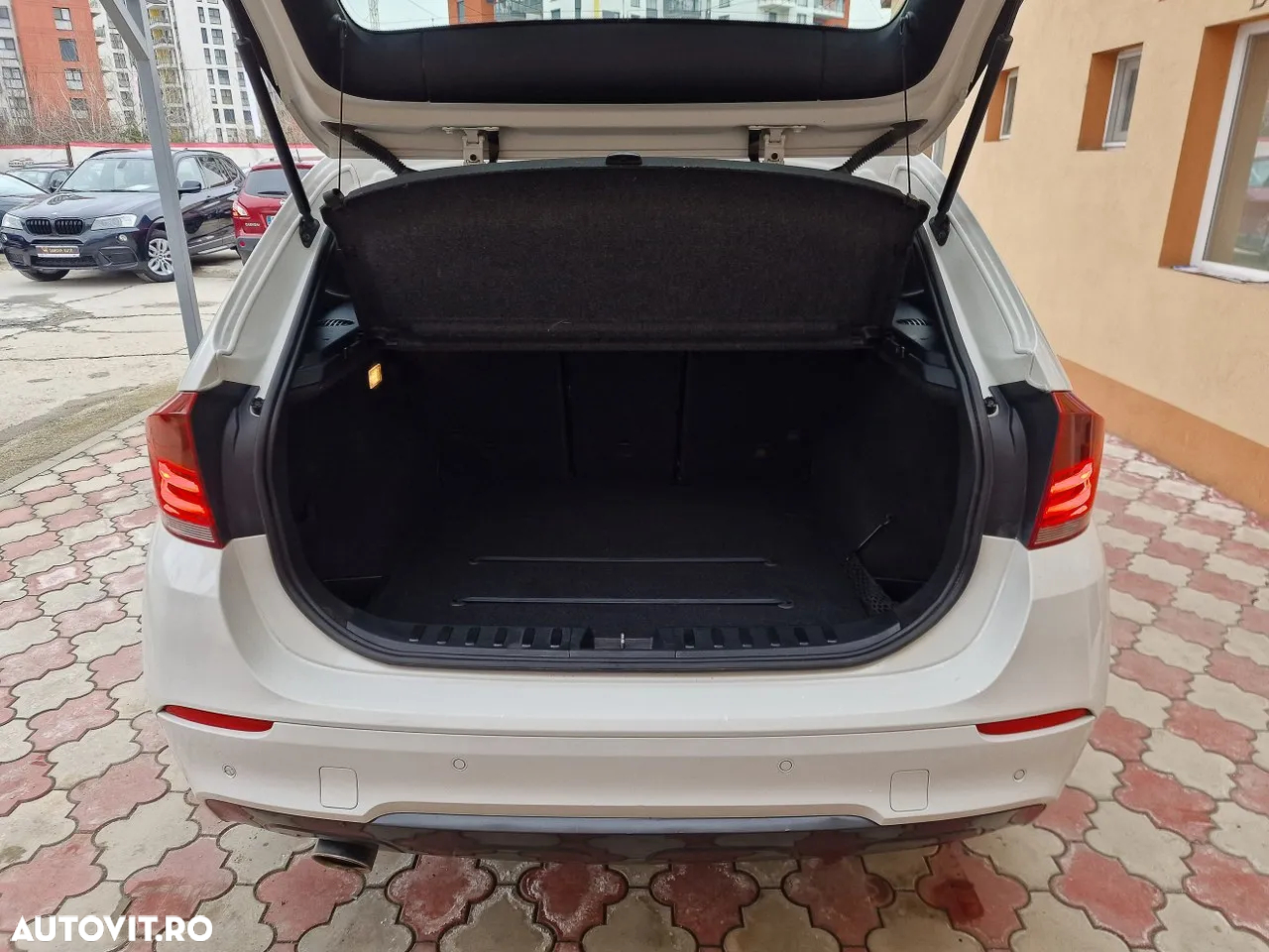 BMW X1 xDrive18d Aut. - 11