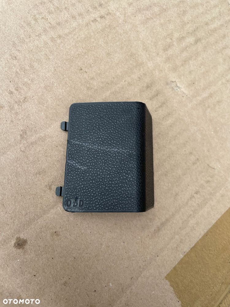 zaslepka gniazda obd bmw e90 e91 europa 7145700 - 1