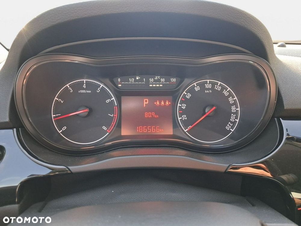 Opel Corsa - 12