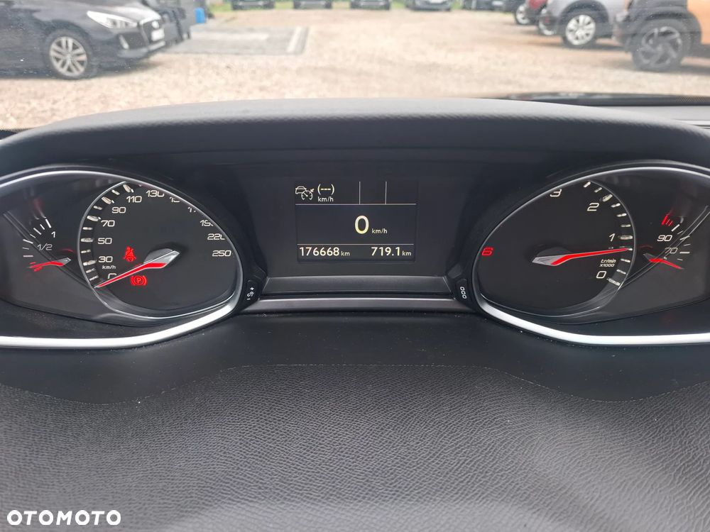 Peugeot 308 BlueHDi 130 Stop & Start Allure - 20